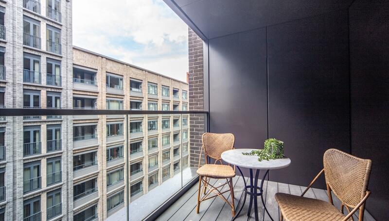 2 bed property in 4 Thornes House, 6-8 Charles Clowes Walk, London